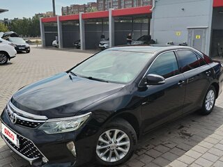 2017 Toyota Camry VII (XV50) Рестайлинг, чёрный, 2000000 рублей, вид 1