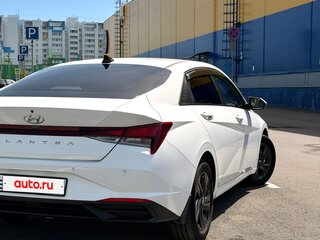 2021 Hyundai Elantra VII (CN7), белый, 1920000 рублей, вид 5