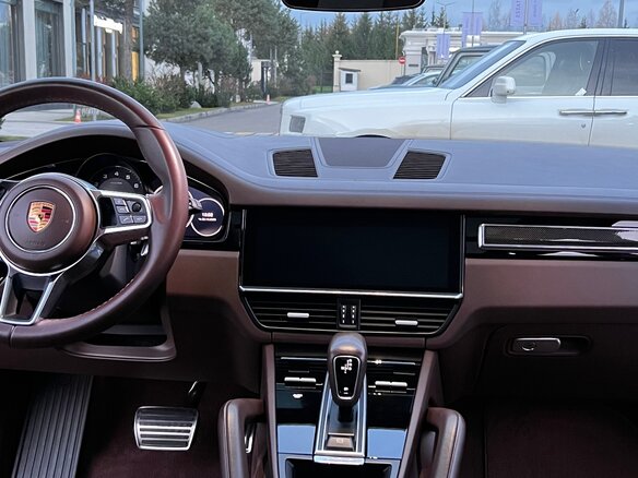 2018 Porsche Cayenne S III, серый, 7900000 рублей - вид 23