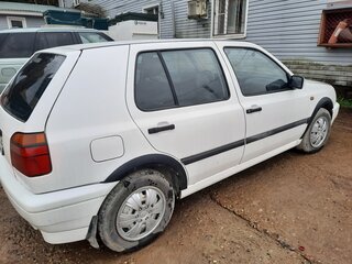 1998 Volkswagen Golf III, белый, 140000 рублей, вид 3