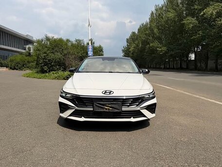 2023 Hyundai Elantra VII (CN7) Рестайлинг, белый, 1333000 рублей, вид 2