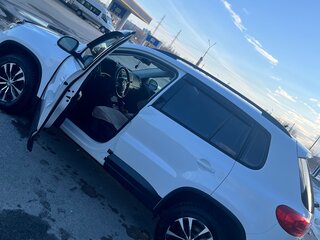 2013 Volkswagen Tiguan I Рестайлинг, белый, 1500000 рублей, вид 5