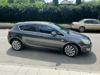 2011 Opel Astra J, серый, 540000 рублей, вид 3