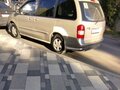 2001 Mazda MPV II (LW), бежевый, 430000 рублей - вид 5