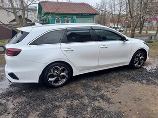 2018 Kia Ceed III, белый, 1600000 рублей, вид 3