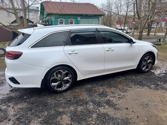 2018 Kia Ceed III, белый, 1600000 рублей - вид 2