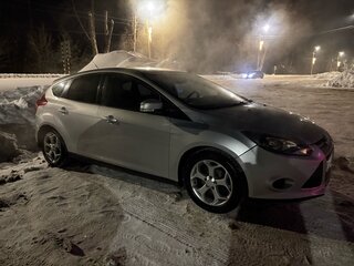 2011 Ford Focus III, серебристый, 580000 рублей, вид 4