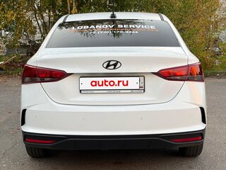 2021 Hyundai Solaris II Рестайлинг, белый, 1300000 рублей, вид 5