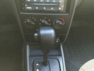 2009 Kia Spectra I Рестайлинг 2, серебристый, 300000 рублей, вид 4