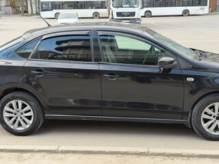 2015 Volkswagen Polo V, чёрный, 510000 рублей, вид 4