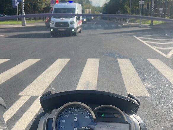 2013 BMW C 650 GT, красный, 870000 рублей - вид 8
