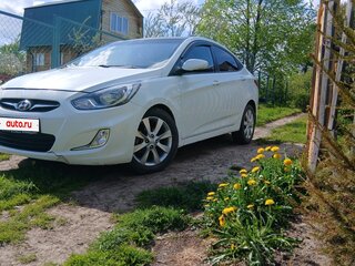 2011 Hyundai Solaris I, белый, 860000 рублей, вид 1