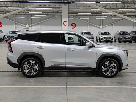 2024 Geely Atlas II, серебристый, 2875000 рублей, вид 5