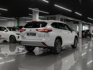 2026 Toyota Highlander IV (XU70), белый, 5450000 рублей, вид 5