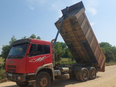 2008 FAW J5 CA3252/3253, красный, 1500000 рублей, вид 1