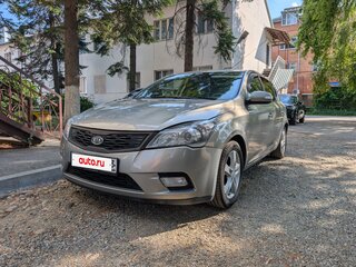 2011 Kia Ceed I Рестайлинг, серебристый, 720000 рублей, вид 2