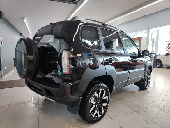 2026 Lada (ВАЗ) Niva Travel I Рестайлинг, чёрный, 1809000 рублей - вид 4