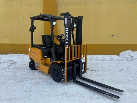 2024 Komatsu FD15, золотистый, 880000 рублей, вид 2