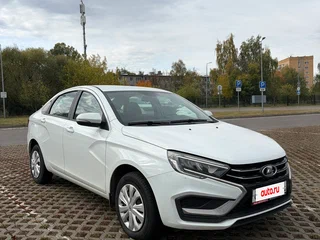 2023 Lada (ВАЗ) Vesta I Рестайлинг (NG), белый, 1079000 рублей, вид 3