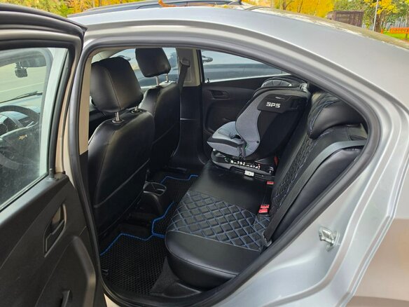 2012 Chevrolet Aveo II, серебристый - вид 13