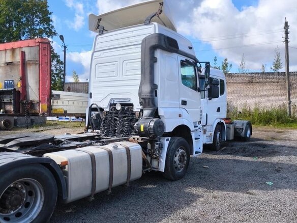 2018 КамАЗ 5490, белый, 1750000 рублей - вид 2