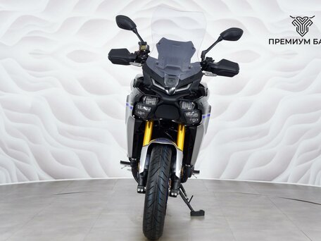 2026 Yamaha MT-09 Tracer (FJ-09), серебристый, 1999000 рублей, вид 4