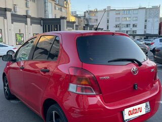2009 Toyota Yaris II, красный, 550000 рублей, вид 5