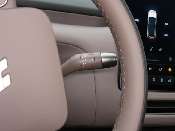 2026 Li Auto (Lixiang) L9 II, бежевый, 11600000 рублей - вид 23