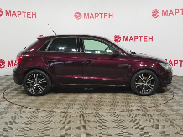 2012 Audi A1 I (8X), красный - вид 4