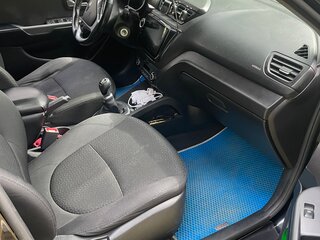 2016 Kia Rio III Рестайлинг, чёрный, 850000 рублей, вид 5