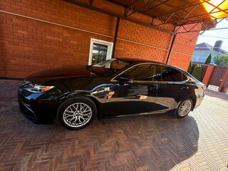 2016 Lexus ES 250 VI Рестайлинг, чёрный, 2900000 рублей, вид 4