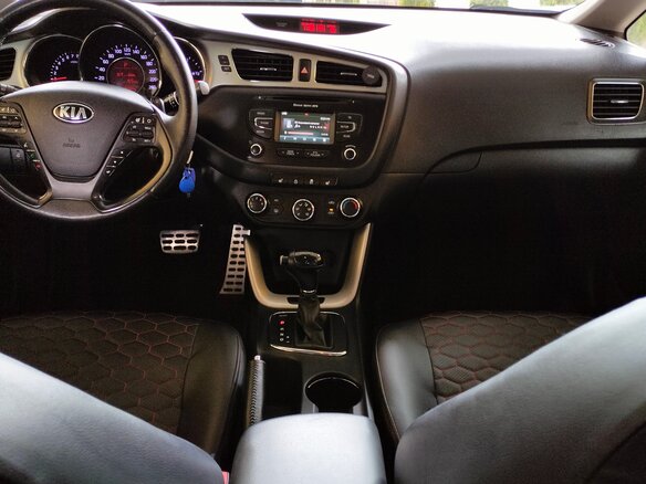 2014 Kia Ceed II, белый, 1250000 рублей - вид 6