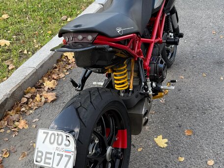 2010 Ducati Hypermotard, чёрный, 600000 рублей, вид 4