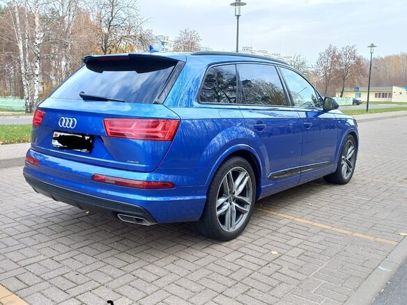 2017 Audi Q7 II (4M), синий, 3150000 рублей - вид 3