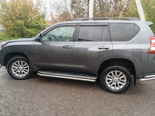 2016 Toyota Land Cruiser Prado 150 Series Рестайлинг 1, серый, 4200000 рублей, вид 3