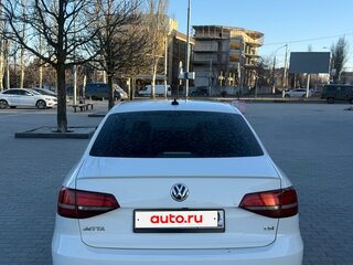 2016 Volkswagen Jetta VI Рестайлинг, белый, 1400000 рублей, вид 5