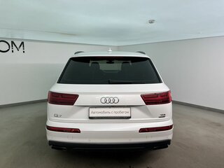 2017 Audi Q7 II (4M), белый, 4199000 рублей, вид 4