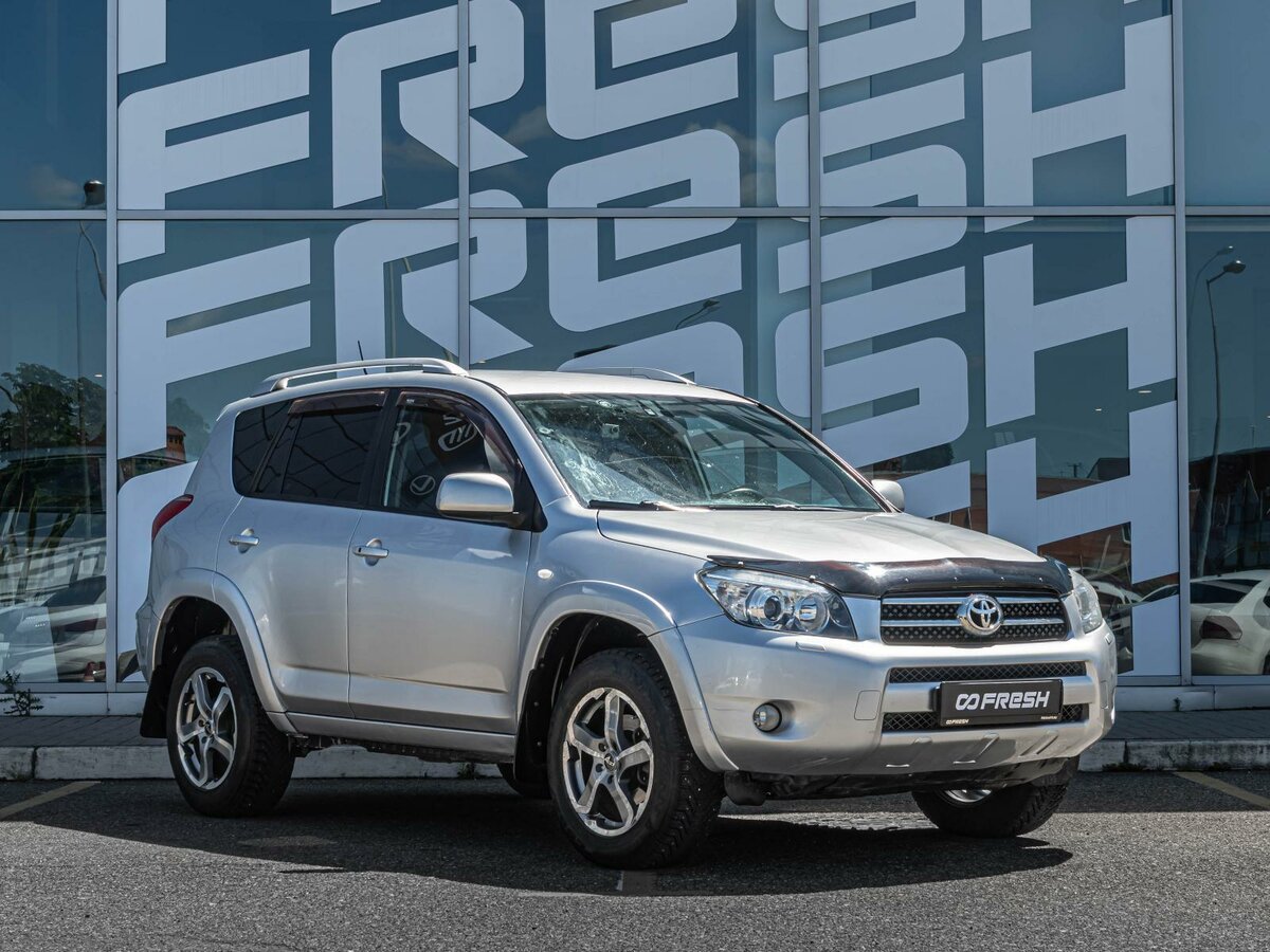 Открыть фотографии: Toyota RAV4 III (XA30)