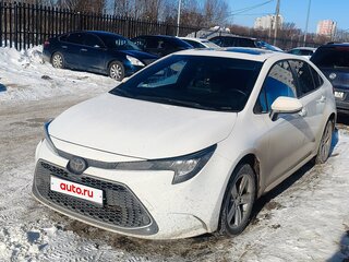 2022 Toyota Levin XII (E210) Рестайлинг, белый, 1750000 рублей, вид 1