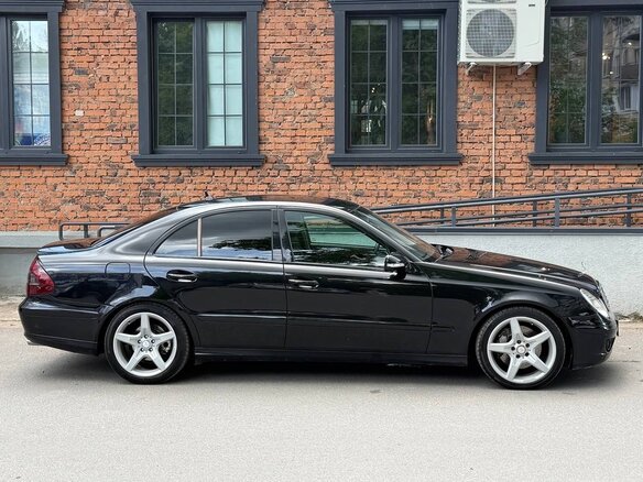 2006 Mercedes-Benz E-Класс 200 III (W211, S211) Рестайлинг, чёрный, 1100000 рублей - вид 3