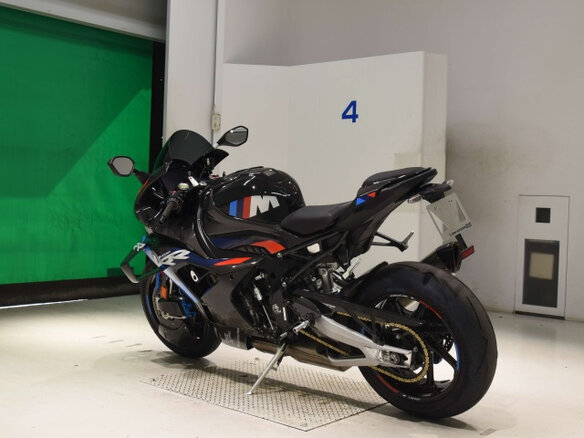 2023 BMW M 1000 RR, чёрный, 2400000 рублей - вид 5
