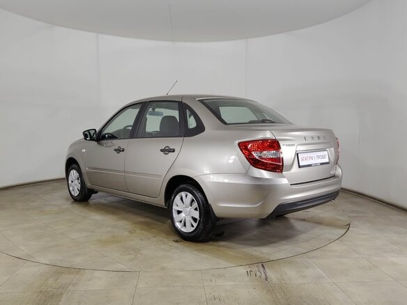 2020 Lada (ВАЗ) Granta I Рестайлинг, серебристый, 750000 рублей - вид 6