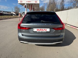 2017 Volvo V90 Cross Country I, серебристый, 2845000 рублей, вид 4