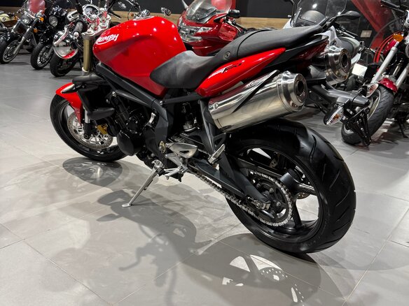2010 Triumph Street Triple, красный, 465000 рублей - вид 14