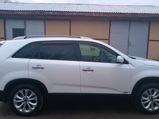 2010 Kia Sorento II, белый, 1370000 рублей, вид 2