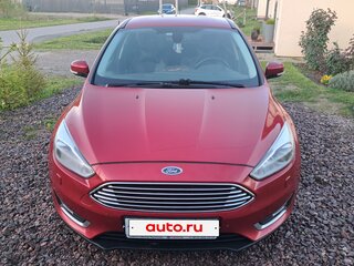 2017 Ford Focus III Рестайлинг, красный, 1180000 рублей, вид 2
