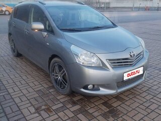 2011 Toyota Verso I, серый, 1050000 рублей, вид 3
