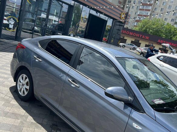 2019 Hyundai Solaris II, серый, 1236000 рублей - вид 2