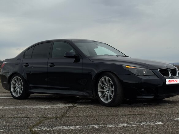 2005 BMW 5 серии 530i V (E60/E61), синий, 1290000 рублей - вид 3