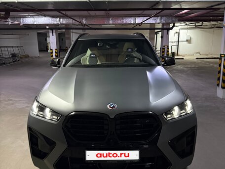 2023 BMW X5 M Competition III (F95) Рестайлинг, серый, 15150000 рублей, вид 3